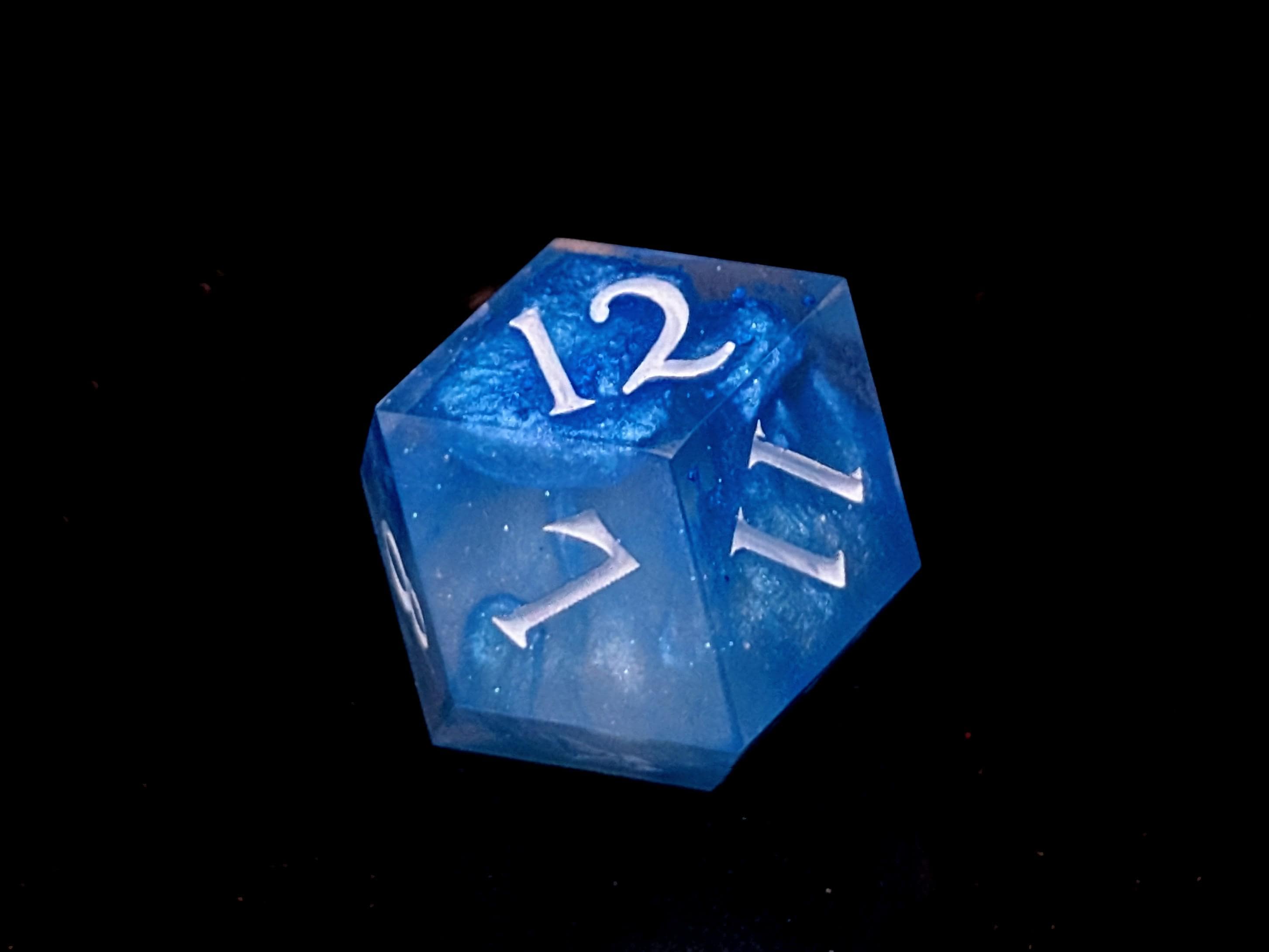 Brona's Bloom - Sharp Edge Resin D&D Dice Set